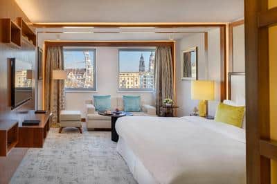 Grand Deluxe Room