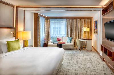 Grand Deluxe