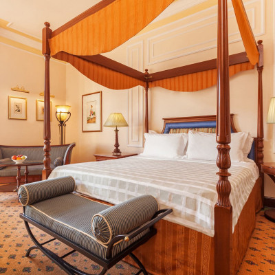 The Oberoi Grand, Kolkata image