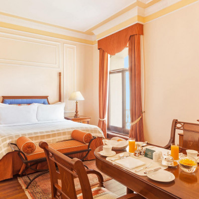 The Oberoi Grand, Kolkata image