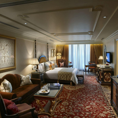 Royal Club Parlour Room