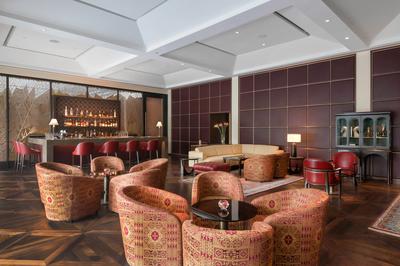 The Club Bar & Cigar Lounge