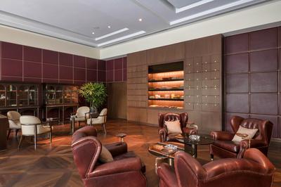 The Club Bar & Cigar Lounge