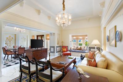 Luxury Suites with Private Pool
