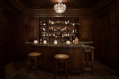 Cigar Bar