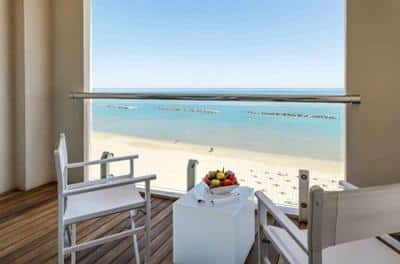 Deluxe Room Front Sea View
