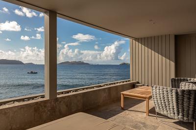 Ocean Panoramic Suite