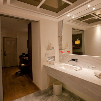 HS HOTSSON Hotel Leon image