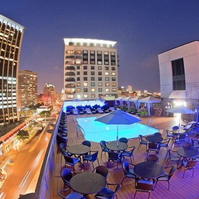 The Colonnade Hotel image