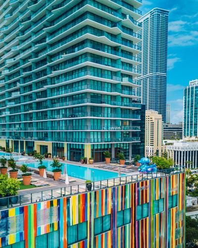 Altitude Pool & Lounge