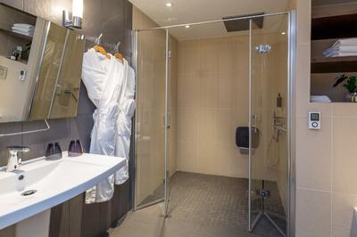 Deluxe Suite With Terrace