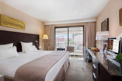 Superior Room Garden View With Terrace