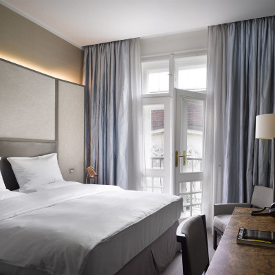 The Emblem Hotel image