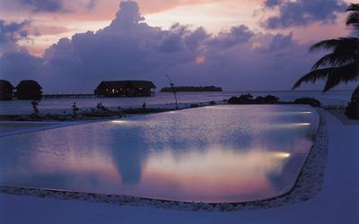 Infinity Pool