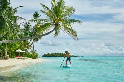 Stand Up Paddle at Lavadhoo