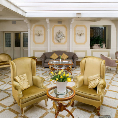 Hotel Carlton image