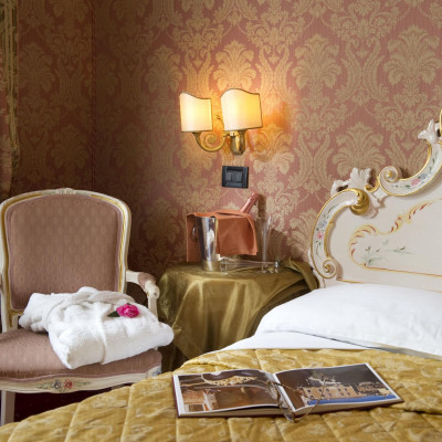 Hotel Carlton image
