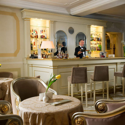 Hotel Carlton image