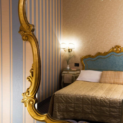 Hotel Carlton image