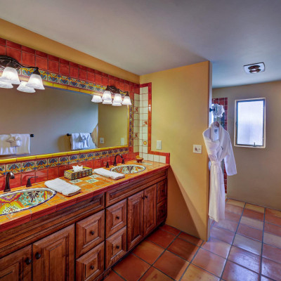 Hacienda Del Sol Guest Ranch Resort image
