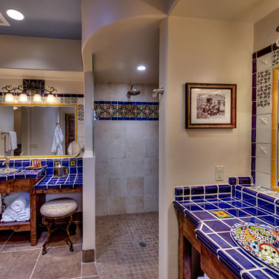 Hacienda Del Sol Guest Ranch Resort image