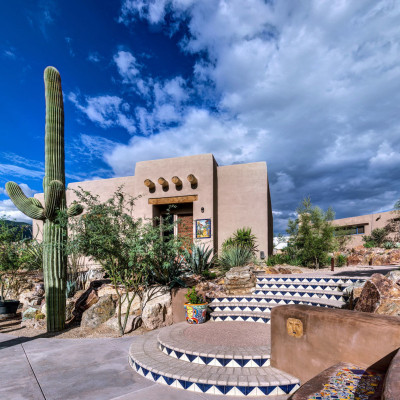 Hacienda Del Sol Guest Ranch Resort image