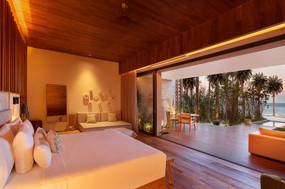 Beachfront Lanai Pool Suite