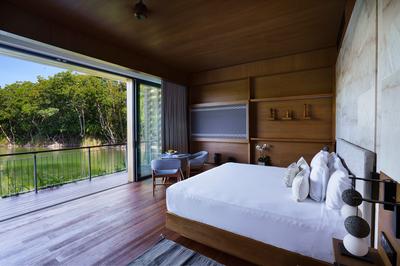 BTMXMY_LAGOONROOM2