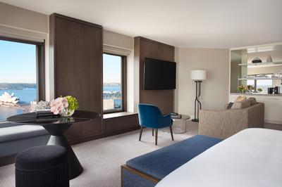 Four Seasons Full Harbour King Room