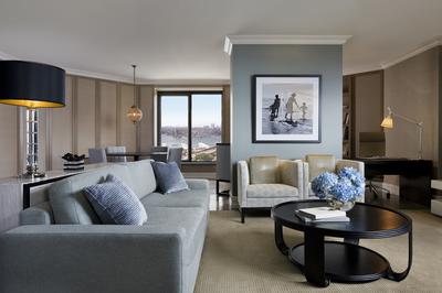 One-Bedroom Opera Royal Suite