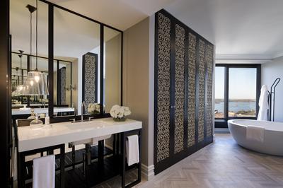 One-Bedroom Presidential Suite