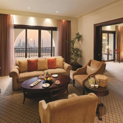 Shangri-La Hotel, Qaryat Al Beri image