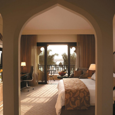 Shangri-La Hotel, Qaryat Al Beri image