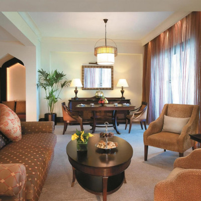 Shangri-La Hotel, Qaryat Al Beri image