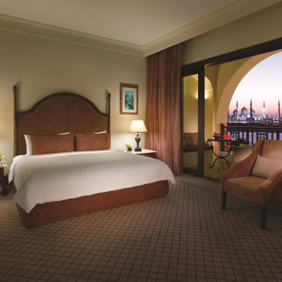 Shangri-La Hotel, Qaryat Al Beri image