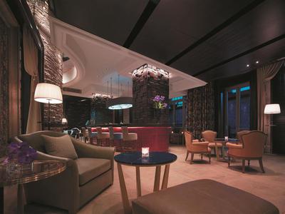 Le Bar