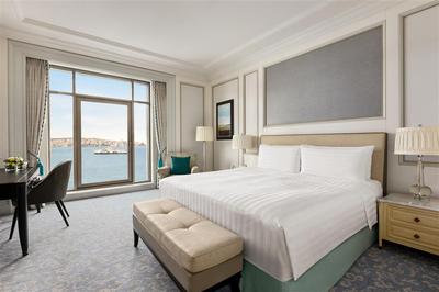 Premier Bosphorus Room