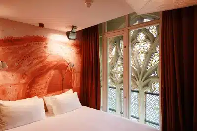Signature Room