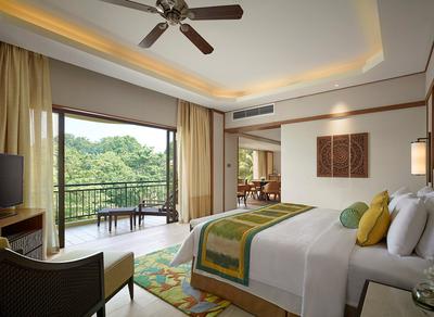 Garden Wing Studio Suite