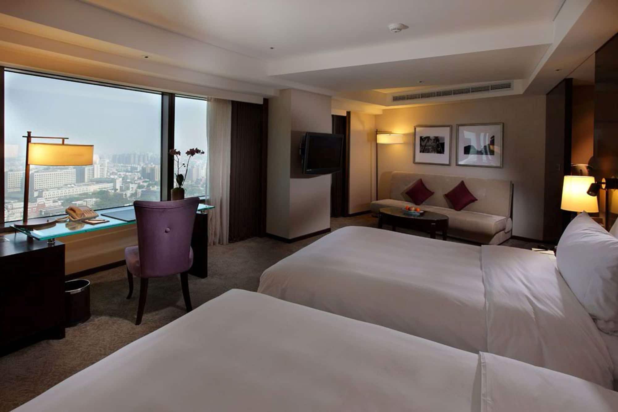 Shangri-La Far Eastern Plaza, Tainan