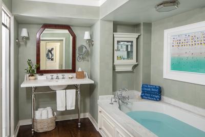 Santa Monica Suite