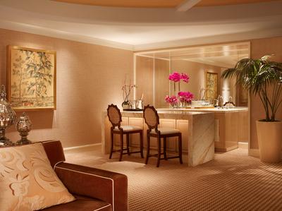 Encore Salon Suite