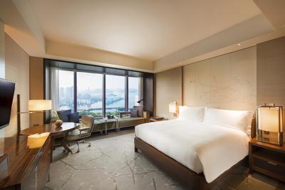King Executive Room Bay View