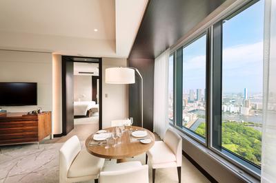 King Suite Bay Corner