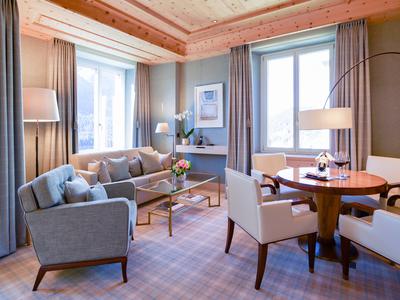 Luxury Suite Lakeside South