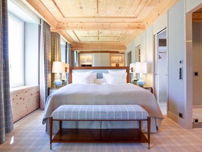 Deluxe Double Room Lakeside South
