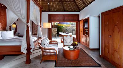 Luxury Villa Garden View