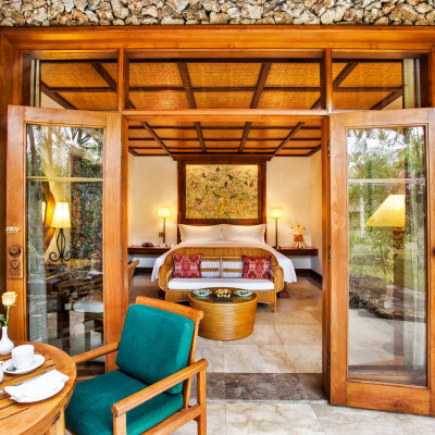 Luxury Lanai Room Garden View