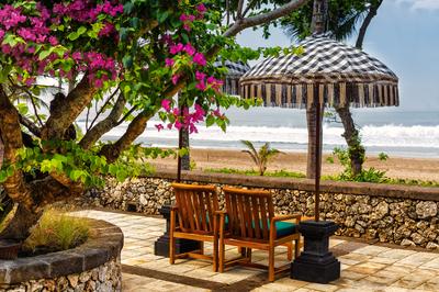 Terrace Lobby