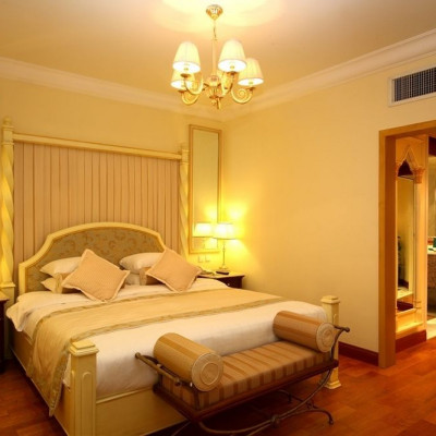 Madina Oberoi image